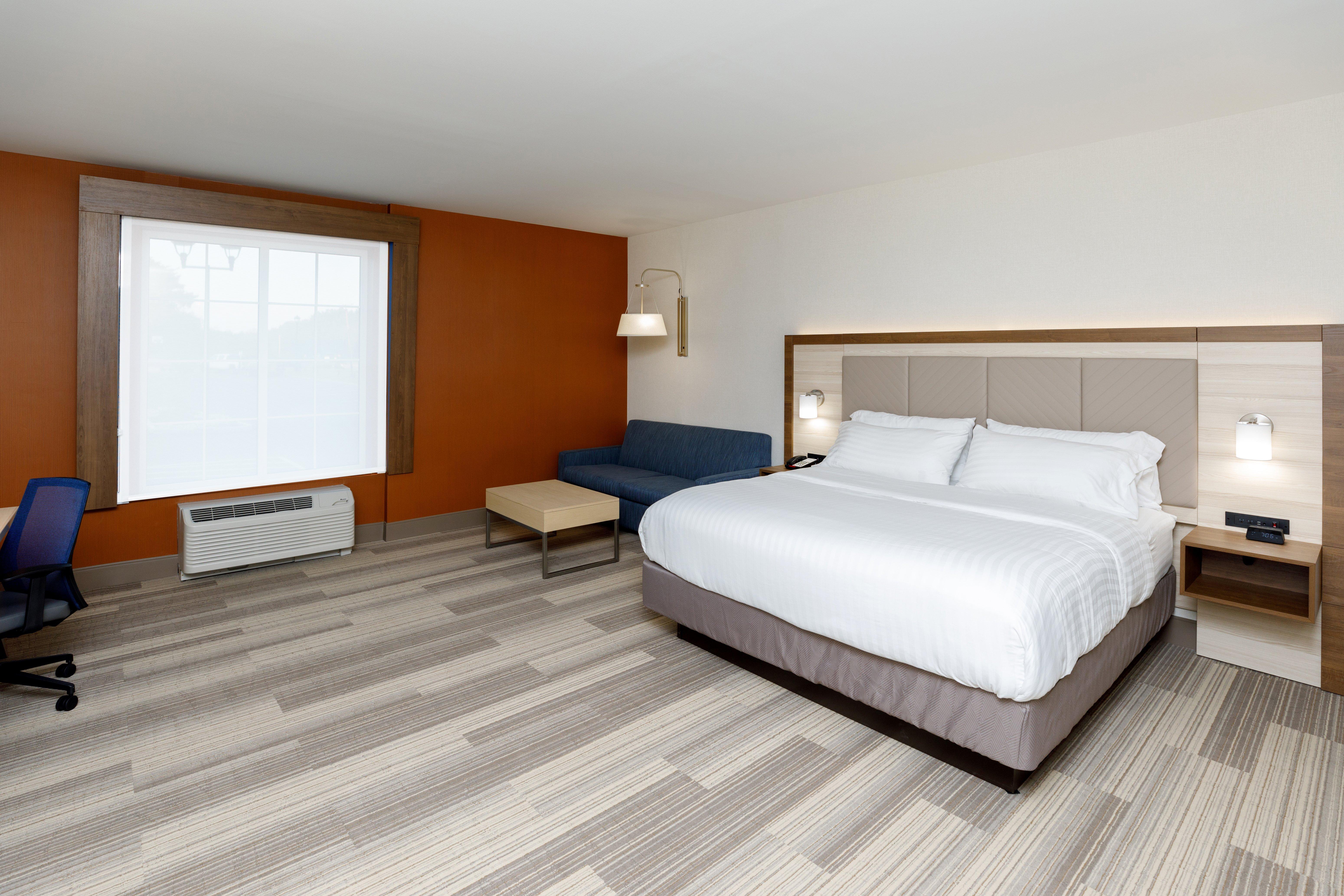 Holiday Inn Express & Suites - Sturbridge By Ihg Exteriör bild